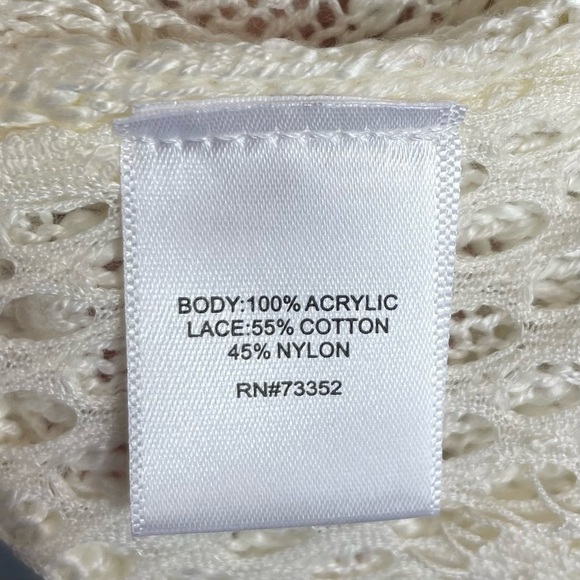 Lace Back Vented Sweater Long Sleeve Cream Size Large - Picture 8 of 8